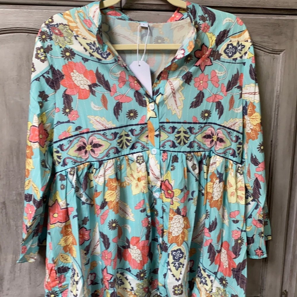 New women’s top